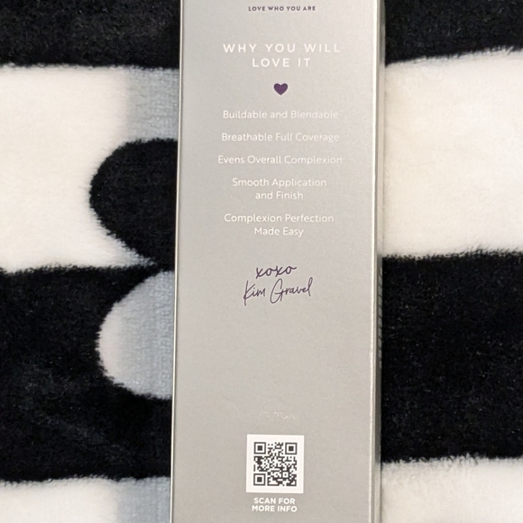 LWYA Skintastic Air Brush Liquid Foundation In Medium - New In Box - Picture 5 of 9